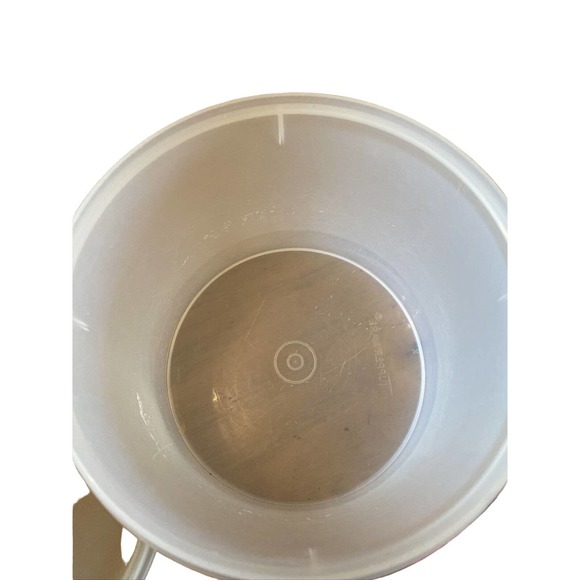 Vintage Tupperware Sheer Clear Canister, 265 with Lid - 2-1/2 Quarts - Picture 4 of 6